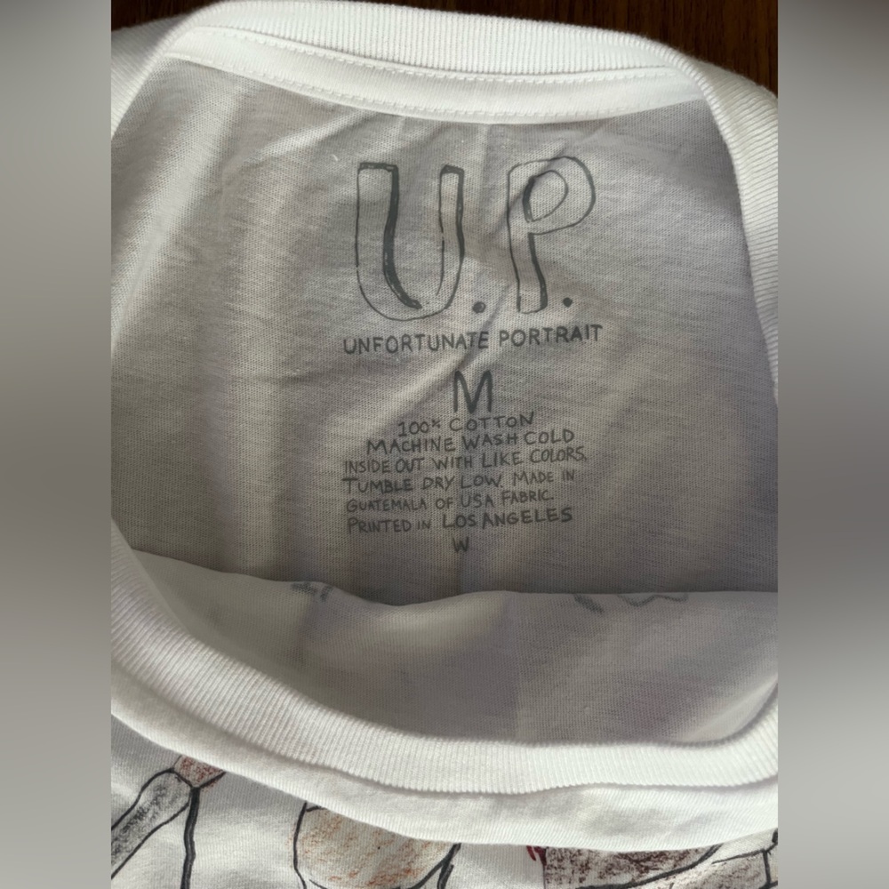 Luxury Brand ( U.P. unfortunate portrait ) Rock Climbers tee shirt - size M ๐๐ - Picture 3 of 4
